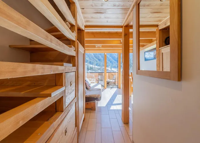 Grand Roc - Ancolies 215 - Happy * Chamonix